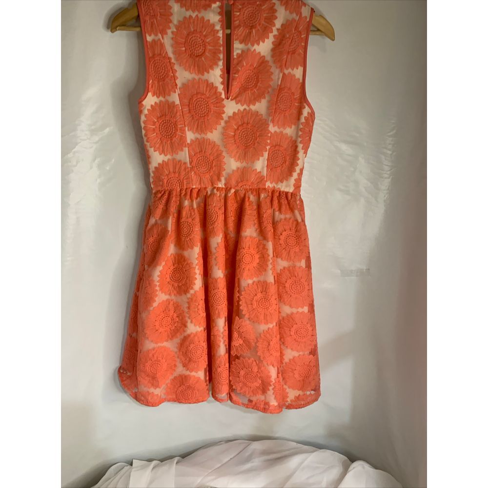 LC Lauren Conrad Sunflower Lace Overlay Fit & Flare Sleeveless Summer Dress sz4 - Picture 8 of 8